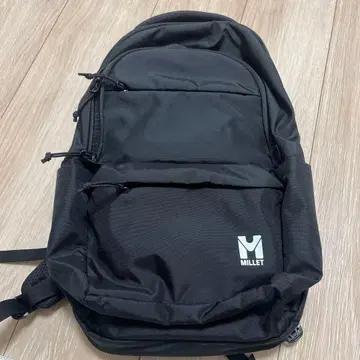 새상품 MILLET 랜드스케이프 16 블랙 백팩