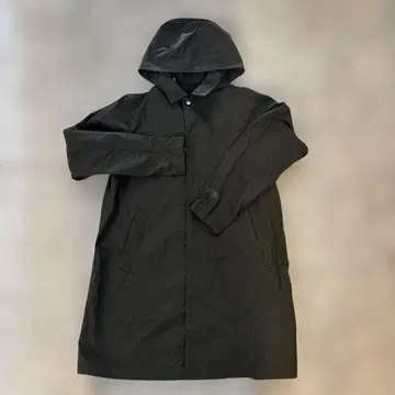 THE NORTH FACE 카키 얇은 소재 코트