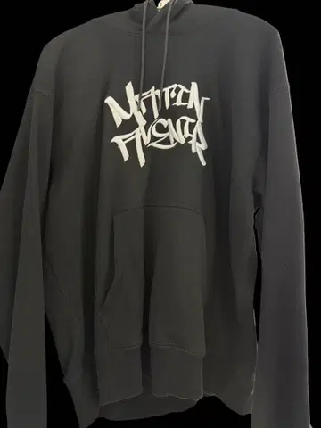 MATIN AVENIR 블랙 후드 부착 후드티