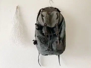 크리스찬 폴 백팩