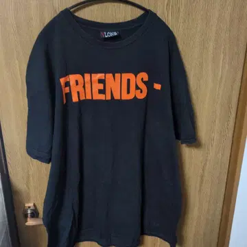 VLONE FRIENDS- T셔츠 블랙 XL