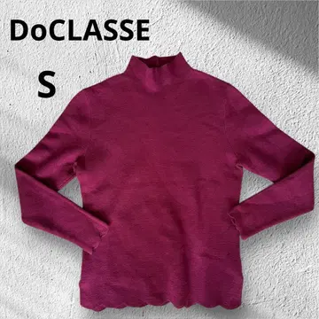 [ DoCLASSE ] 두클라쎄 스캘럽 모크넥 스웨터