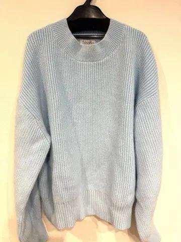 Gypsohila 크루넥 니트