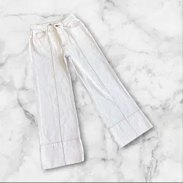 자라 데님 팬츠 배기 팬츠 화이트 사이즈 34 프리