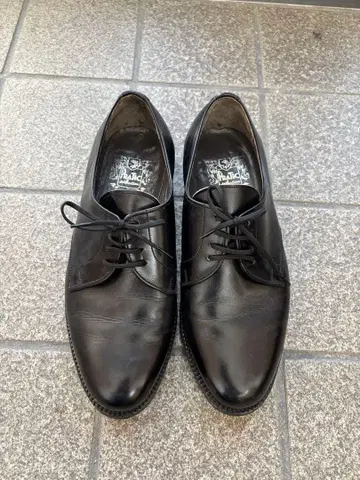 블랙 레이스업 가죽 신발 천연 가죽 데드스탁 셀렉트 샷