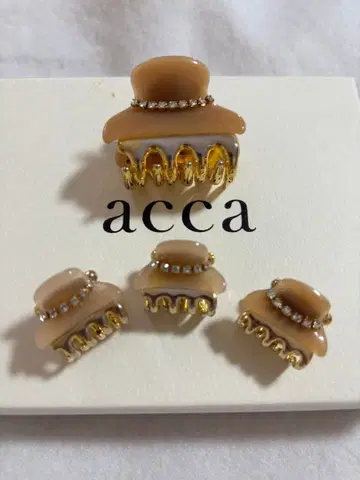 [새상품급] 아카 acca 클립 4개 세트 베이지