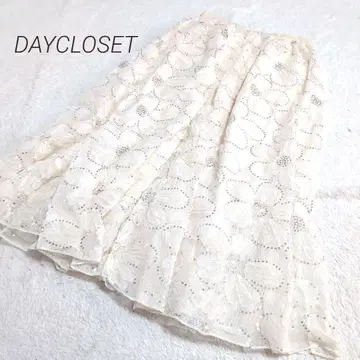 DAY CLOSET 꽃무늬 자수 스팽글 롱 스커트 아이보리