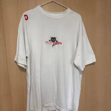 vaultroom 'DARUMA IS GOD' TEE / WHT L