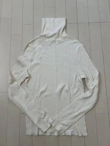 Shinzone 터틀 리브 티셔츠