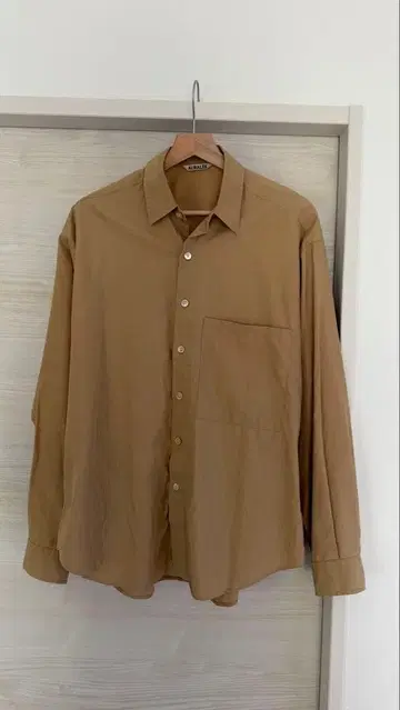 AURALEE 카멜/WASHED FINX TWILL CPO SHIRT