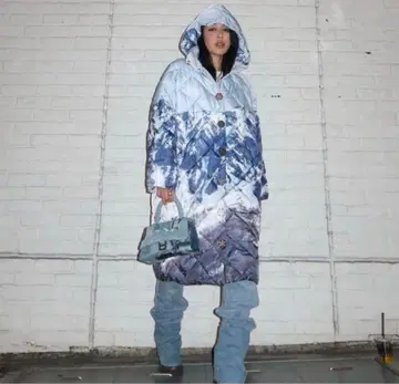 YELLO Snowy mountain puffer coat 완판 다운