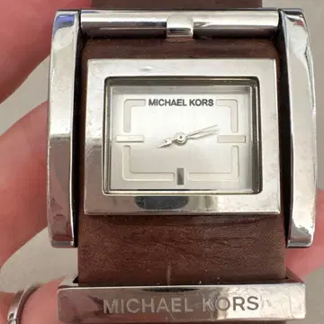 MICHAEL KORS MK-2121 손목시계