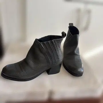 Yuko Imanishi 유코이마니시 부츠 모스그린 38