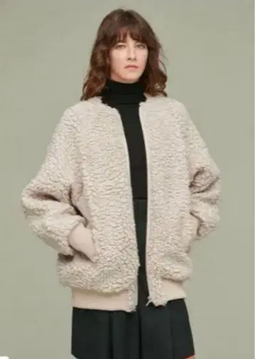 uncrave 베이지 보아 자켓