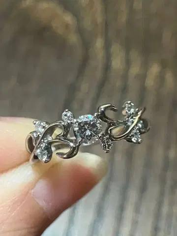 플라티나 다이아몬드 반지