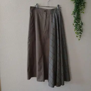 BEARDSLEY 플레어 스커트 사이즈 F 그레이 계열