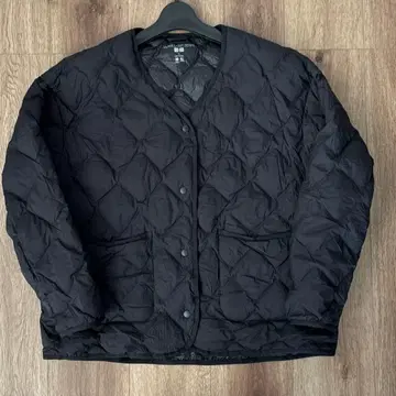 유니클로 울트라 라이트 다운 릴랙스 자켓 블랙 사이즈 L 블랙