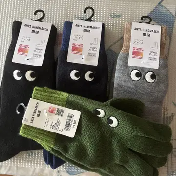 택 포함 새상품 ] UNIQLO x 안야 힌드마치 양말 장갑 남성용
