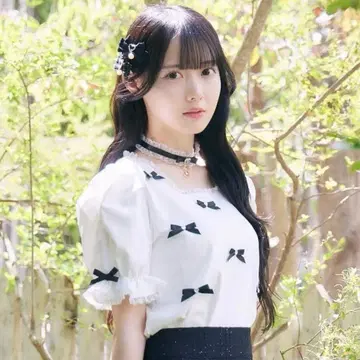 ROJITA 스퀘어넥 리본 상의 화이트