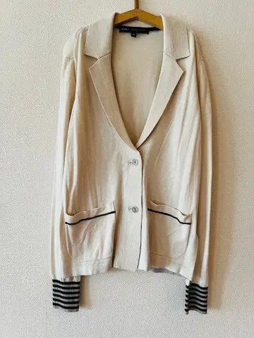 새상품급 MARC BY MARC JACOBS 가디건 XS 아이보리