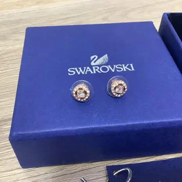 스와로브스키 양쪽 귀걸이 Swarovski 로즈 골드 스터드 귀걸이
