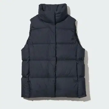 유니클로 파우더 소프트 다운 베스트 블랙 M 사이즈