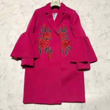 새상품급 밀리오랏츠 BIG 슬리브 자수 코트 꽃무늬 프릴 본딩 M