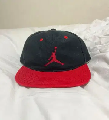 Jordan 캡 모자 블랙/빨간색
