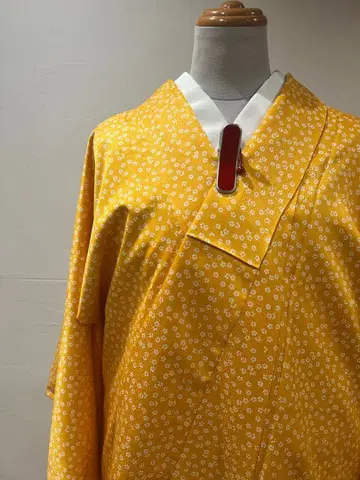 세탁 가능한 이중 기모노 산부키색 옐로우 계열 꽃무늬 촉감 새상품급 중고