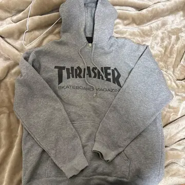 THRASHER 스케이트보드 매거진 후드티 그레이