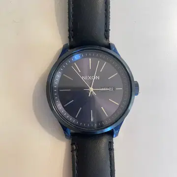 NIXON 닉슨 SENTRY LUXE