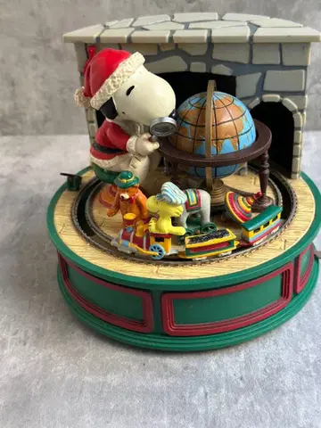 SNOOPY 스누피 크리스마스 오르골