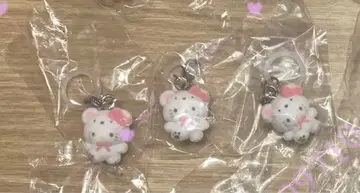 chichaaan님 퀘스트 키티 3점 복슬복슬 스노우 가챠