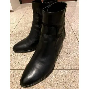 가죽 블랙 부티 중간 힐