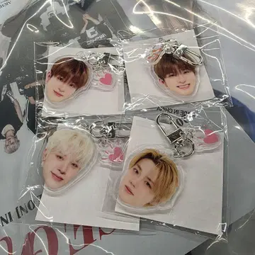 TREASURE 얼굴 아크릴 키링 아사히 도영 정환