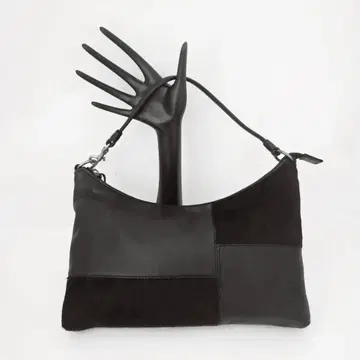 LAUTREAMONT 블랙 송치 가죽 가방 원 숄더