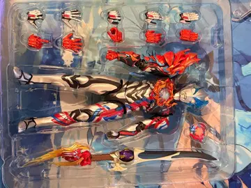 S.H.Figuarts 울트라맨 블레이저 파드란 아머