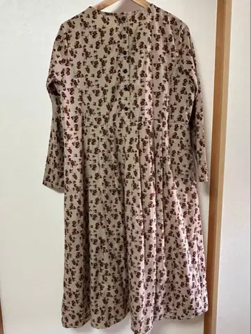 꽃무늬 긴팔 원피스