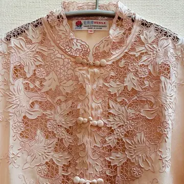 새상품급 스와토 자수 블라우스 작약 피치 핑크 34 사이즈 M.S 사이즈