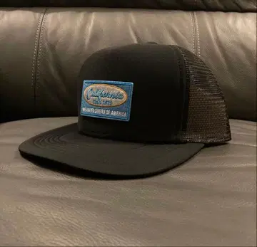 캘리포니아 트래커 캡 메쉬 캡 블랙