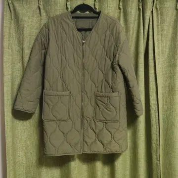 올리브 그린 퀼팅 자켓