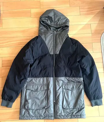 RED EAR 후드 부착 다운 자켓