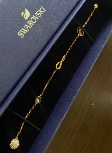 스와로브스키 마그넷식 팔찌