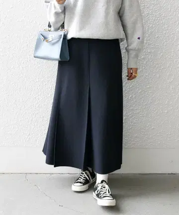 SHIPS any: 에어 니들 턱 미디 스커트 네이비