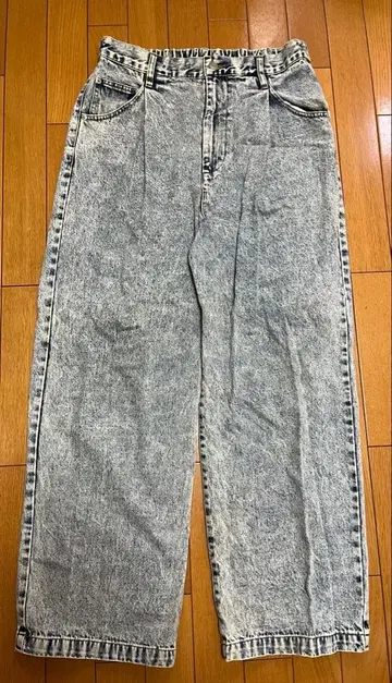 그레이 계열 가공 데님 와이드 팬츠