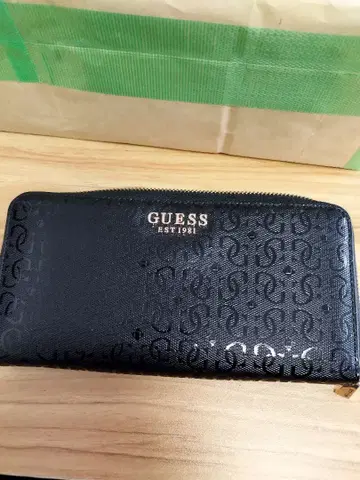 GUESS 블랙 장지갑