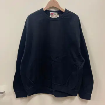 트래디셔널 웨더 웨어 매킨토시 맨투맨 블랙