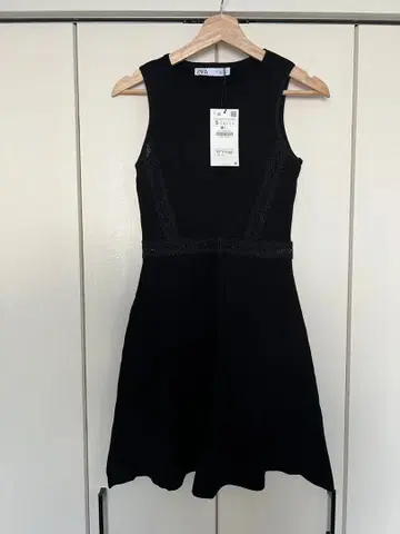 ZARA [ 새상품 미사용 ] 블랙 슬리브리스 미니 원피스 S