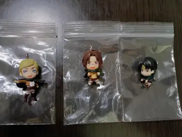 진격의 거인 키링 3체