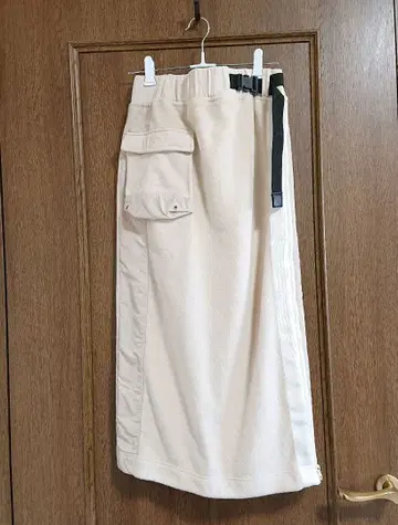 LASUD 이소재 플리스 타이트 스커트